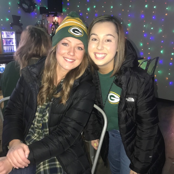 Meet your Posher, Emily - Picture 5 of 5